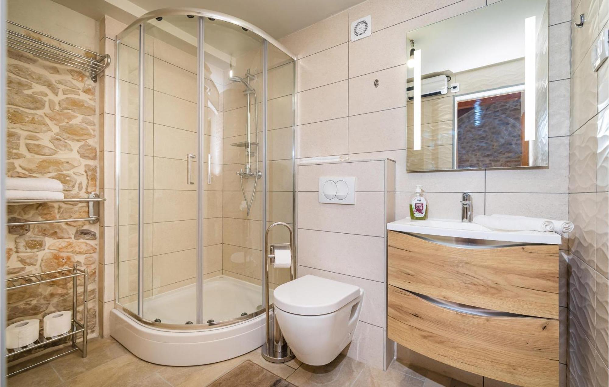 Pet Friendly Home In Murvica With Kitchen Exterior photo
